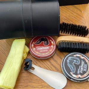 Travel Shoe Shine Kit